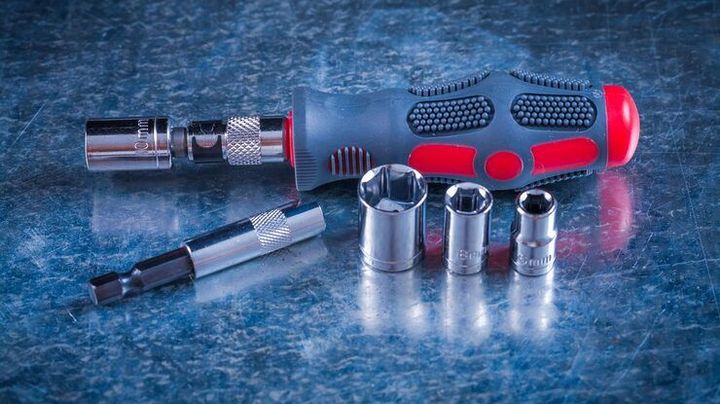 Power Tools for Automotive Maintenance Basics: Understanding Core Equipment