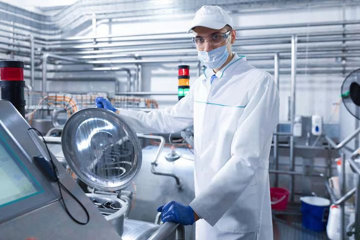 Laboratory Autoclaves: How They Work and Why They Matter