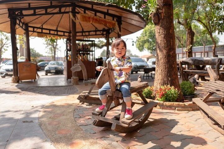 Outdoor Kids Picnic Furniture Explanation to Discover Play Area Seating Ideas