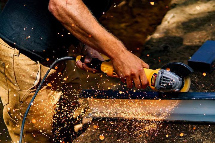 Welding Equipment Explained: Types, Components, Applications, Power Requirements, Safety Features, Benefits and Selection Considerations