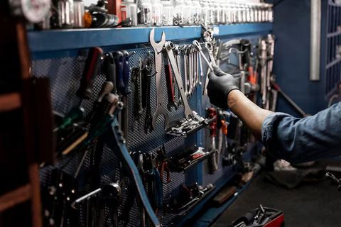 Complete Guide to Factory Tools and Manufacturing Equipment
